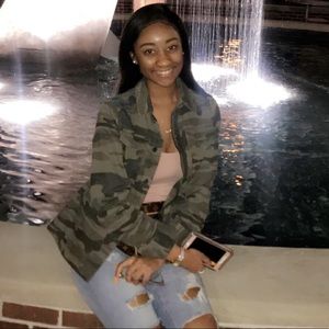 Meet your Posher, Kennedy